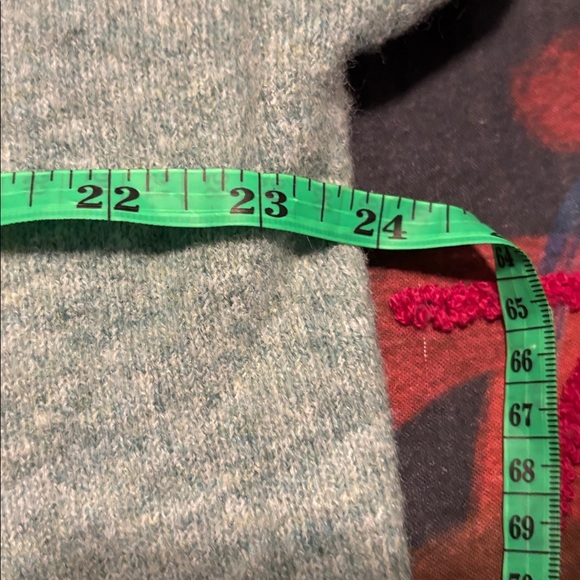 Natural life Sage Floral Pattern NWT  Sweater Large - Picture 9 of 9